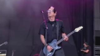 The Offspring - Live at Reading Festival (2011)