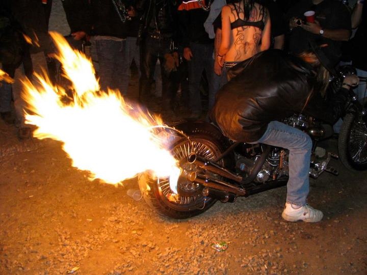 Hot Licks Exhaust - огнемёты для мотоциклов