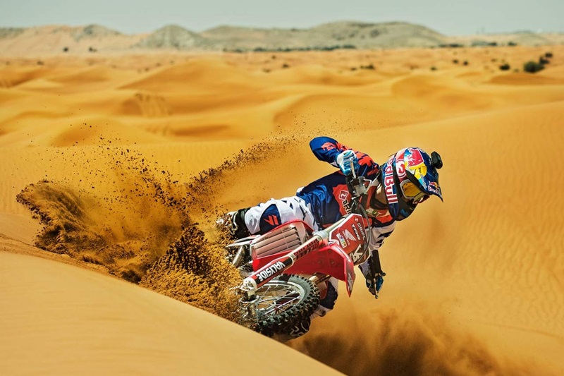 Red Bull X-Fighters 2013 - Дубаи, этап 2: вступление