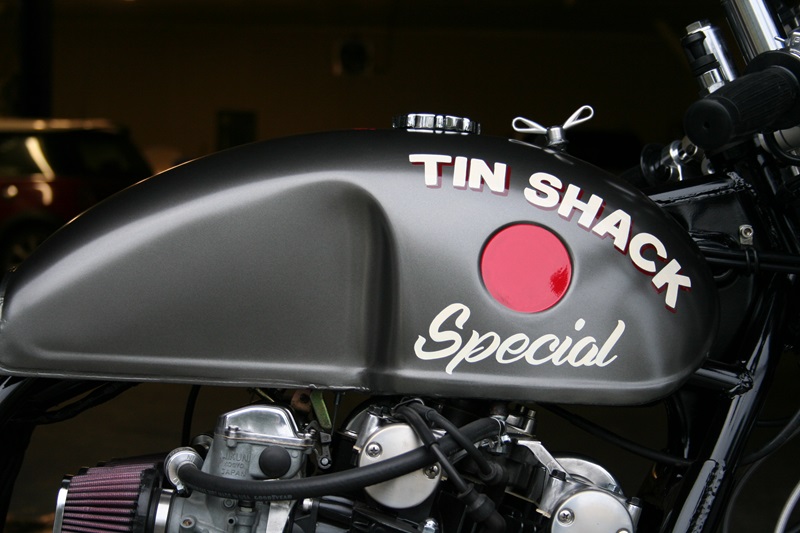Стрит-трекер Tin Shack Special