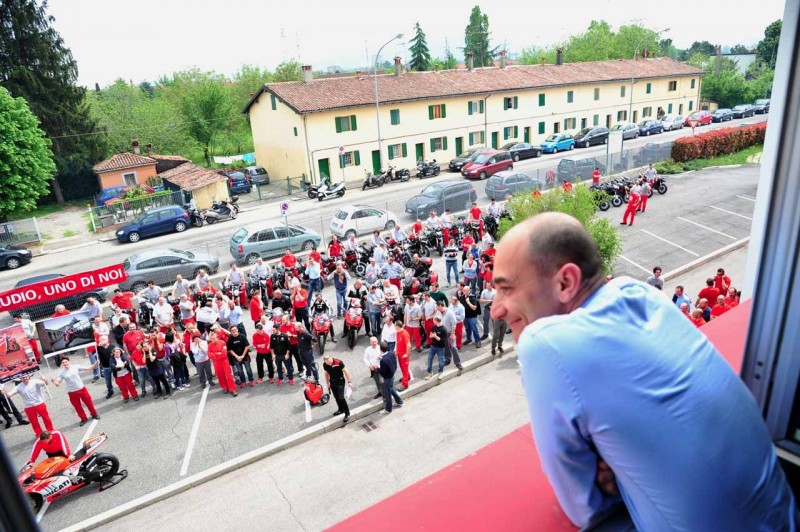 Работники Ducati поприветствовали Клаудио Доменикали на посту гендиректора