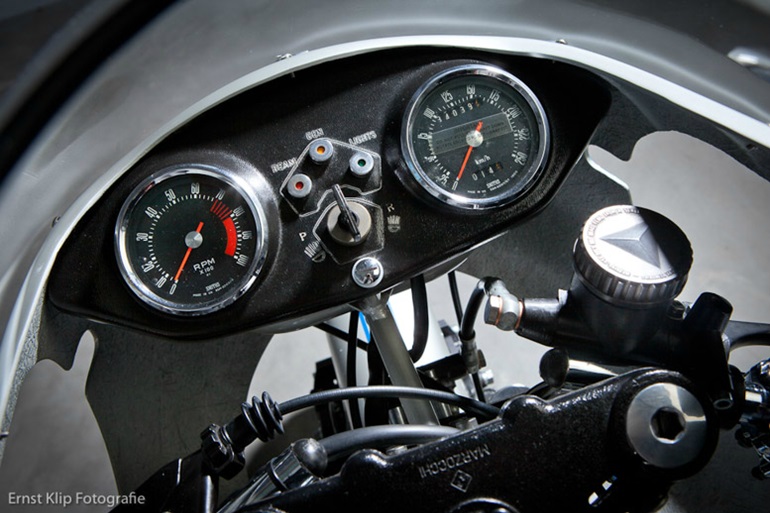 Отреставрированный мотоцикл Ducati 750 Super Sport 1976