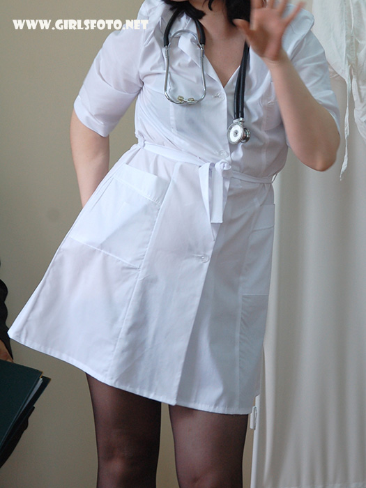 Медсестра в колготках фото