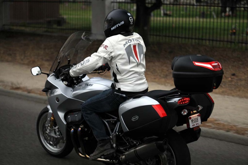Новые мотоциклы Motus MST/MST-R 2014