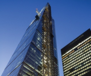 Самый возвышенный небоскреб Лондона загнали китайской компании