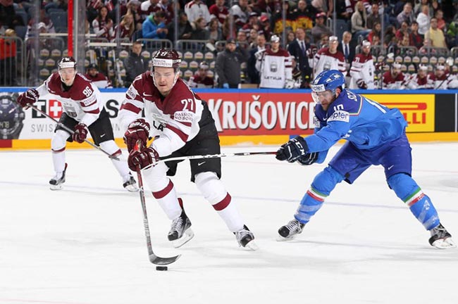 ЧМ по хоккею-2017. Латвия обыграла Италию, Норвегия разгромила Словению