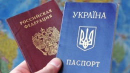 Сколько обитателей Крыма уже получили биометрические загранпаспорта