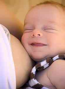 Как понять, хватает ли новорожденному грудного молока: советуют мамы