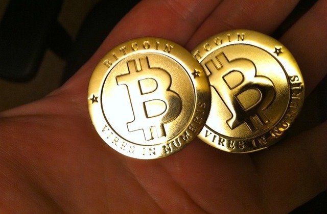 Курс интернет-валюты Bitcoin упал на 46%